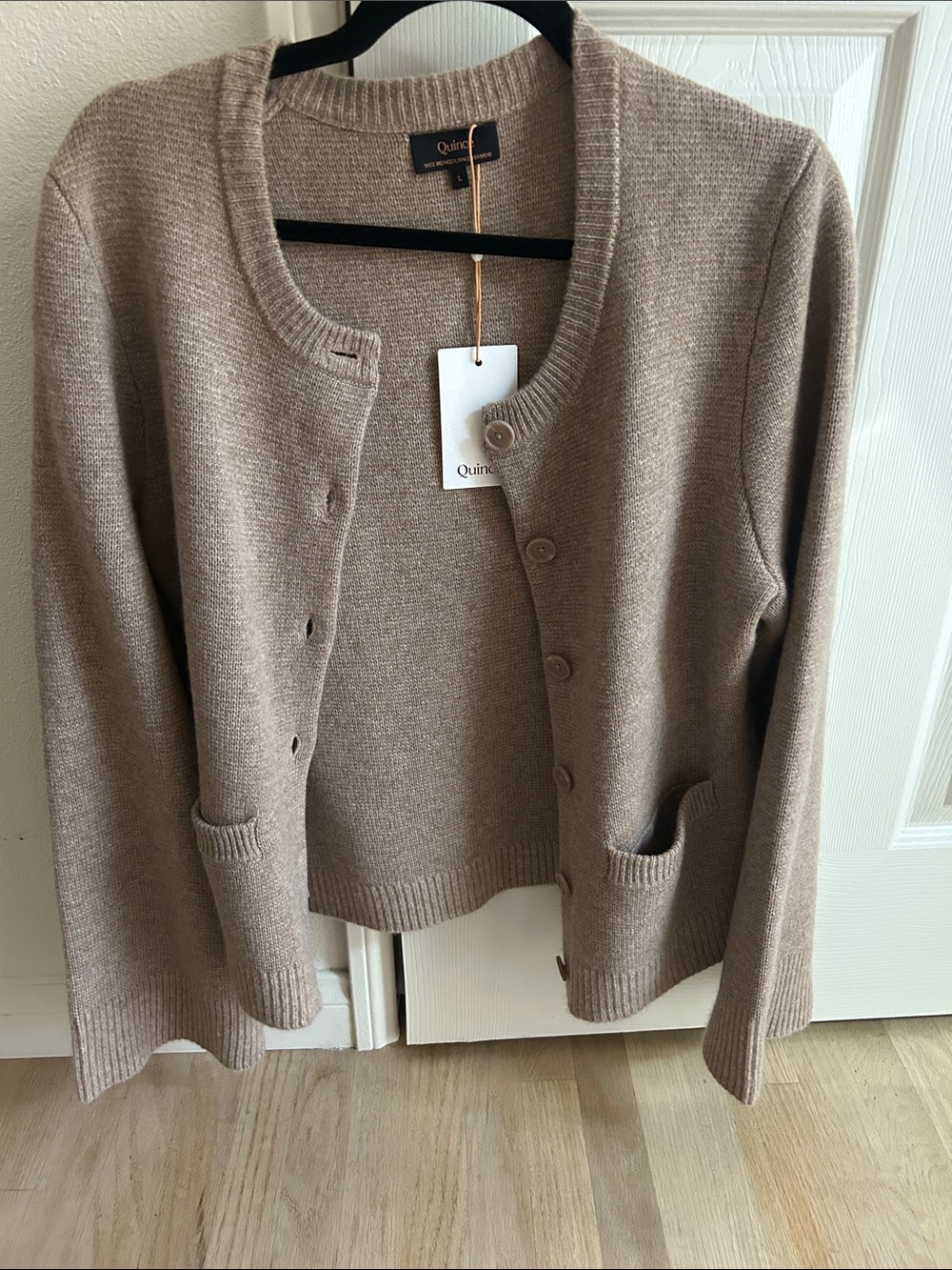 NWT Quince Womens Neutral Knit Button-Front Cardigan 100% Mongolian Cashmere - Picture 6 of 6